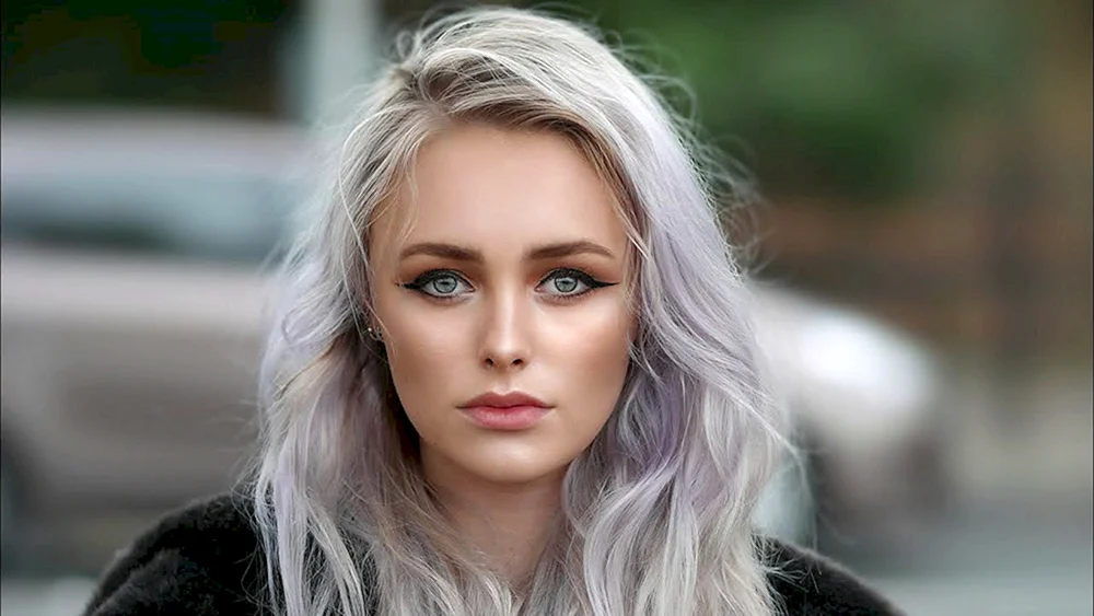 Pixie Graublond