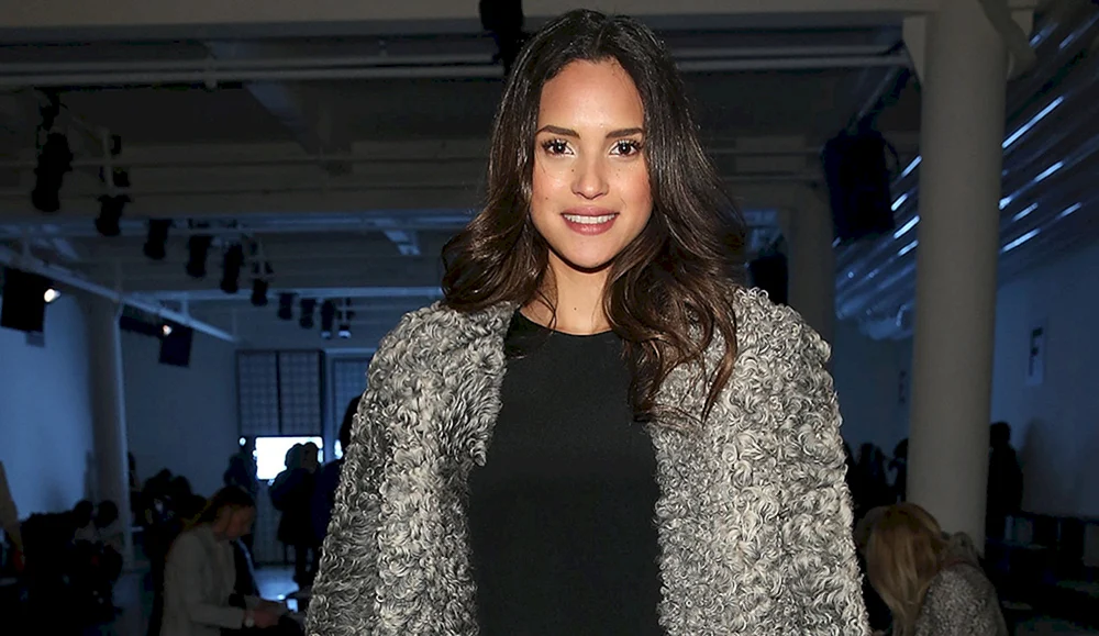 Adria Arjona Arjona