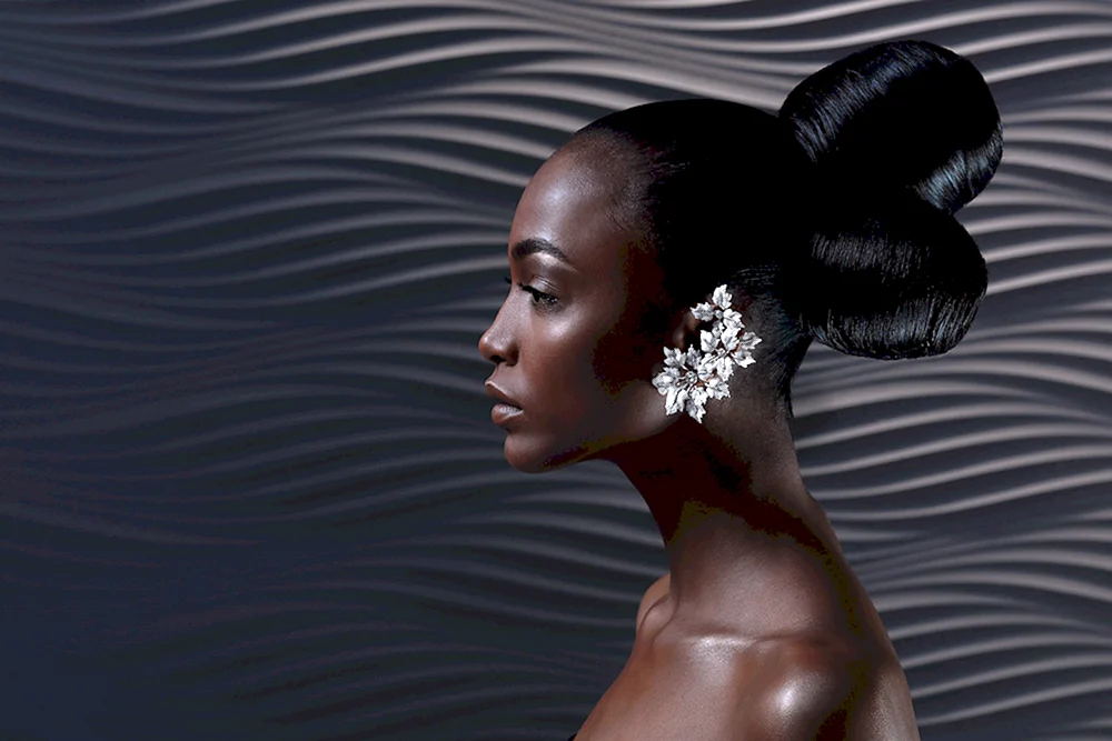 Adriana Mahogany schwarzes Model
