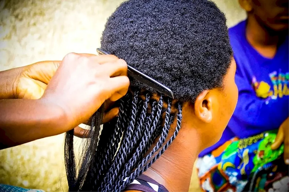Afro Frisur Damenfrisur