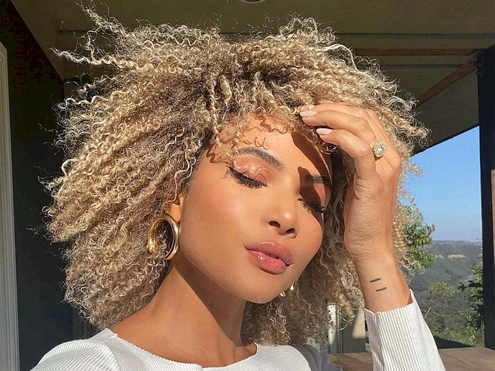 Afro Locken blond