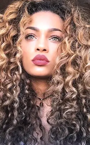 Afro-Locken Hannah