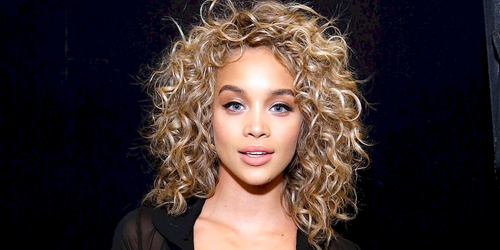 Layered curly bob