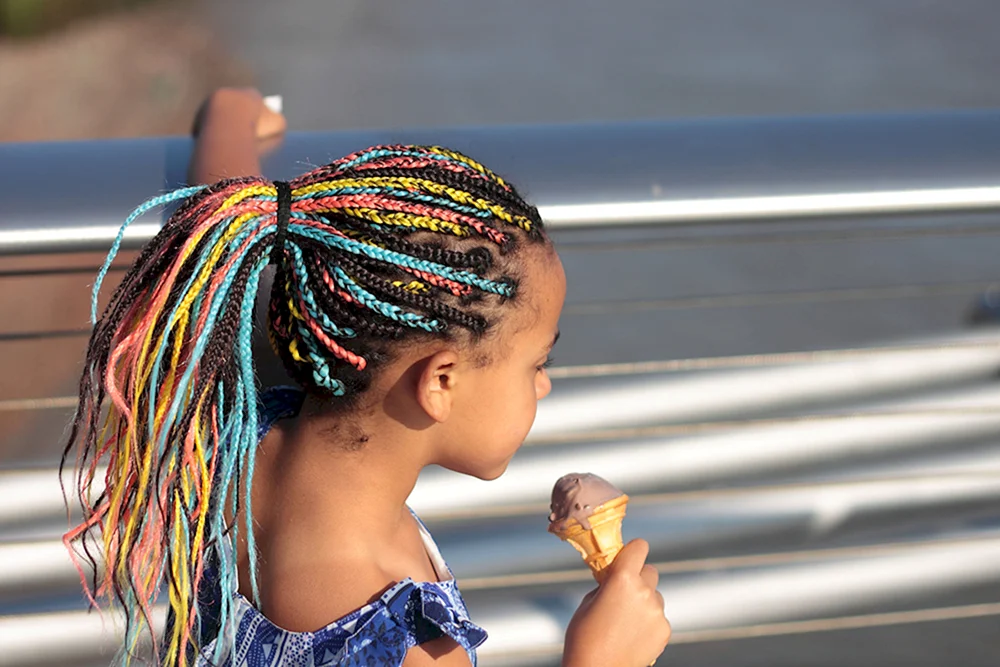 Afro Zöpfe Regenbogen