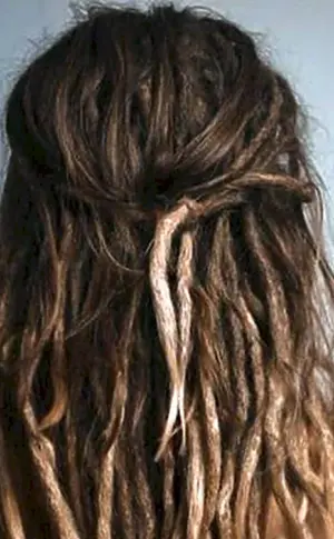 Afro Hals mit Dreadlocks
