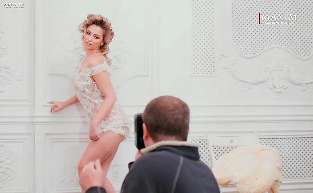 Katarina Migliorini ModelAglaya Shilovskaya Maxim 2017