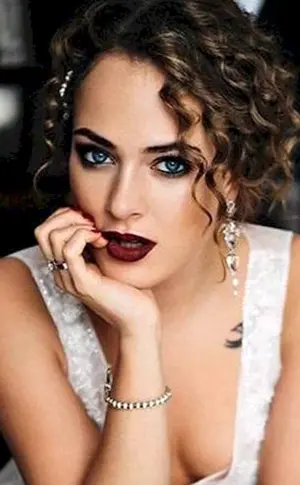 Aglaya Tarasova Foto