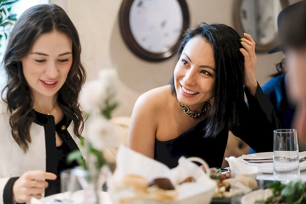 Aisulu Azimbayeva Schauspielerin