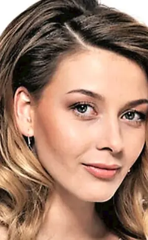 LUBANIA Greshnova Schauspielerin