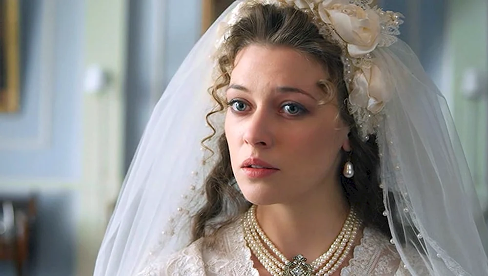 Alexandra Nikiforova Schauspielerin