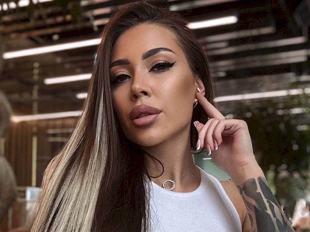Alena. Rapunzel