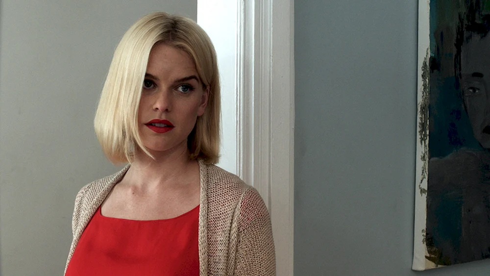 Alice Eve