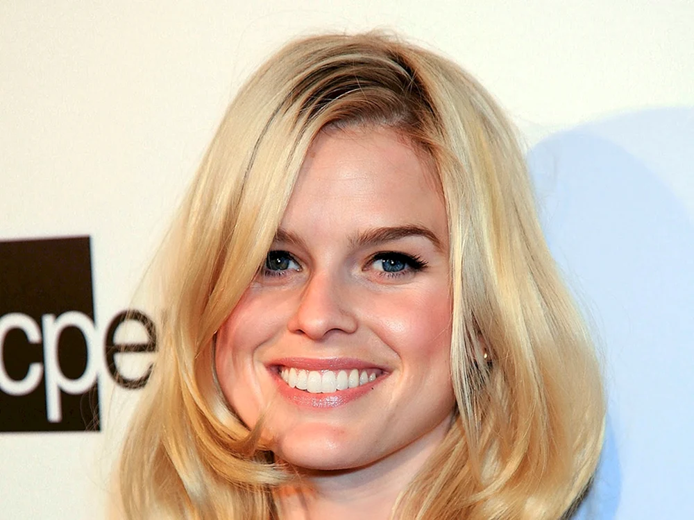 Alice Eve