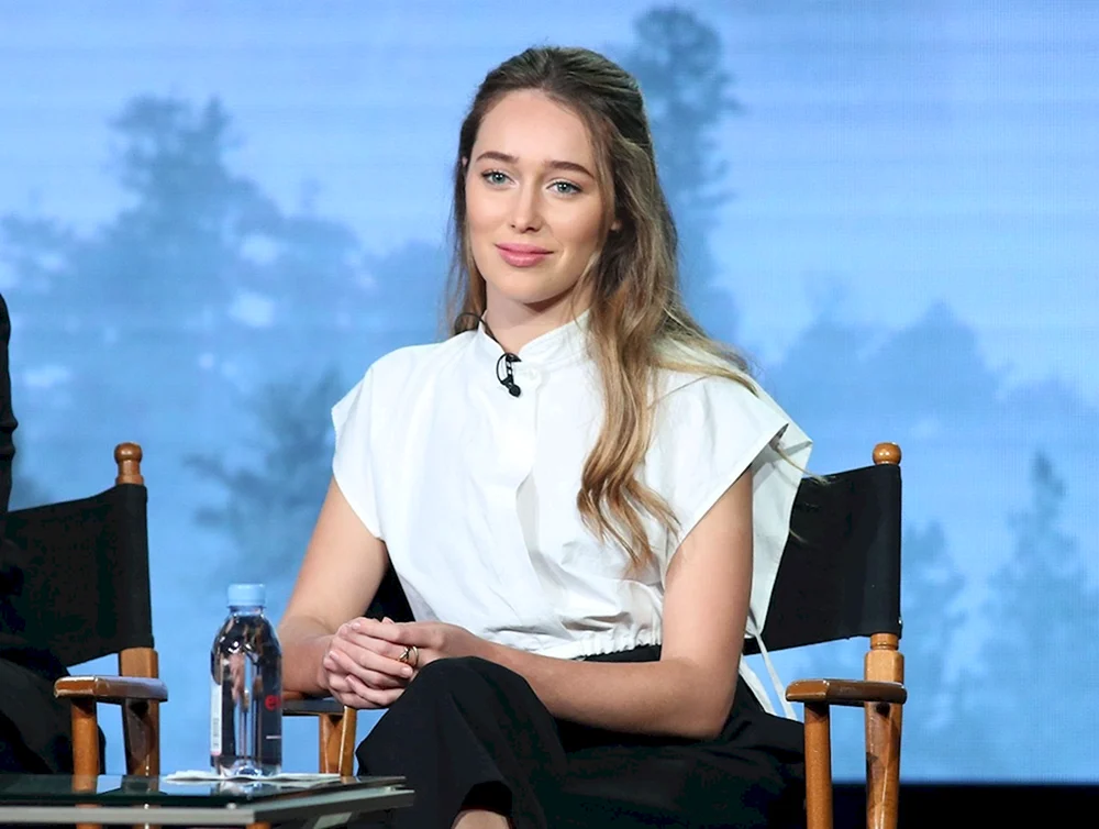 Alicia Debnam Carey