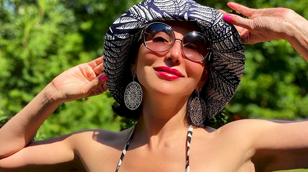 Alika Smekhova Maxim