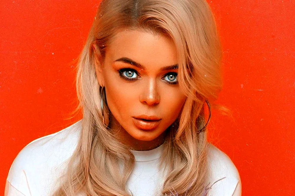 Alina Grosu Sängerin
