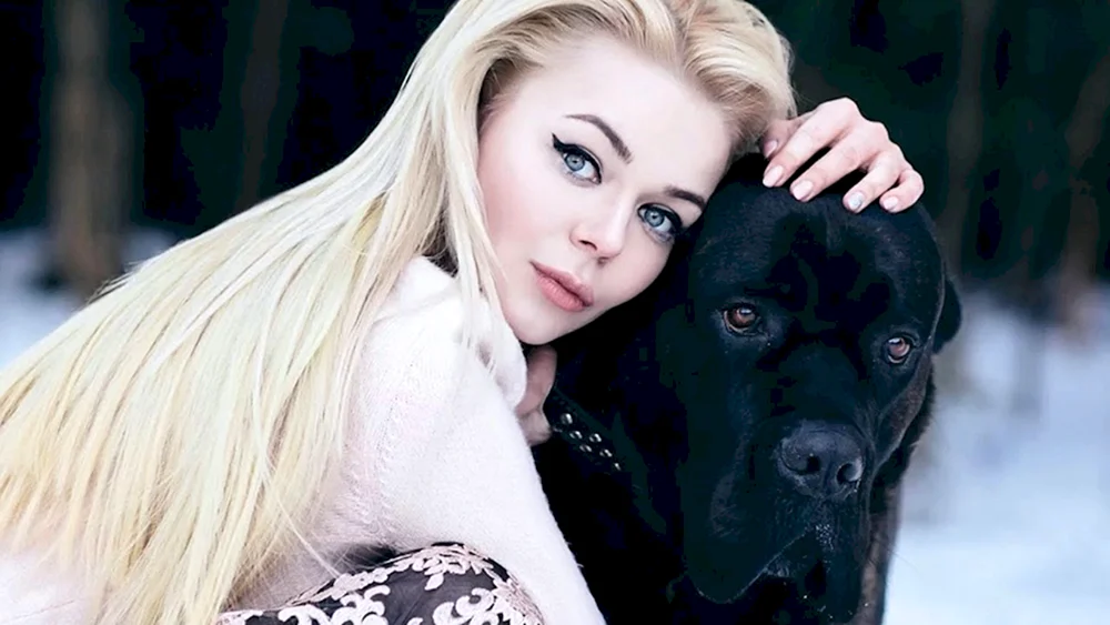 Alina Grosu Sängerin