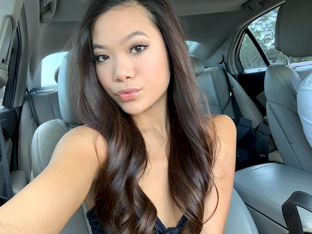 Alina li