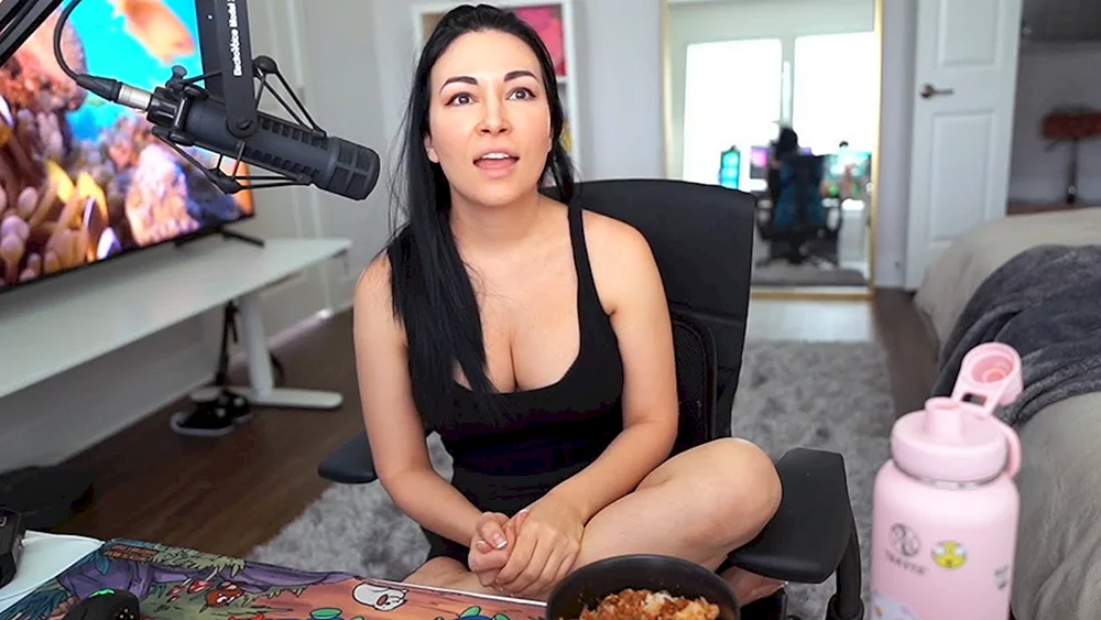 Alinity Streamer