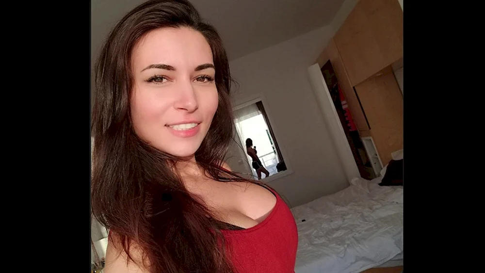 Alinity Divine
