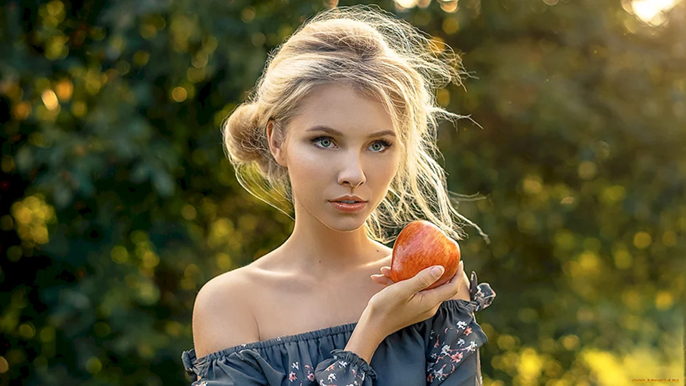 Alice Tarasenko model