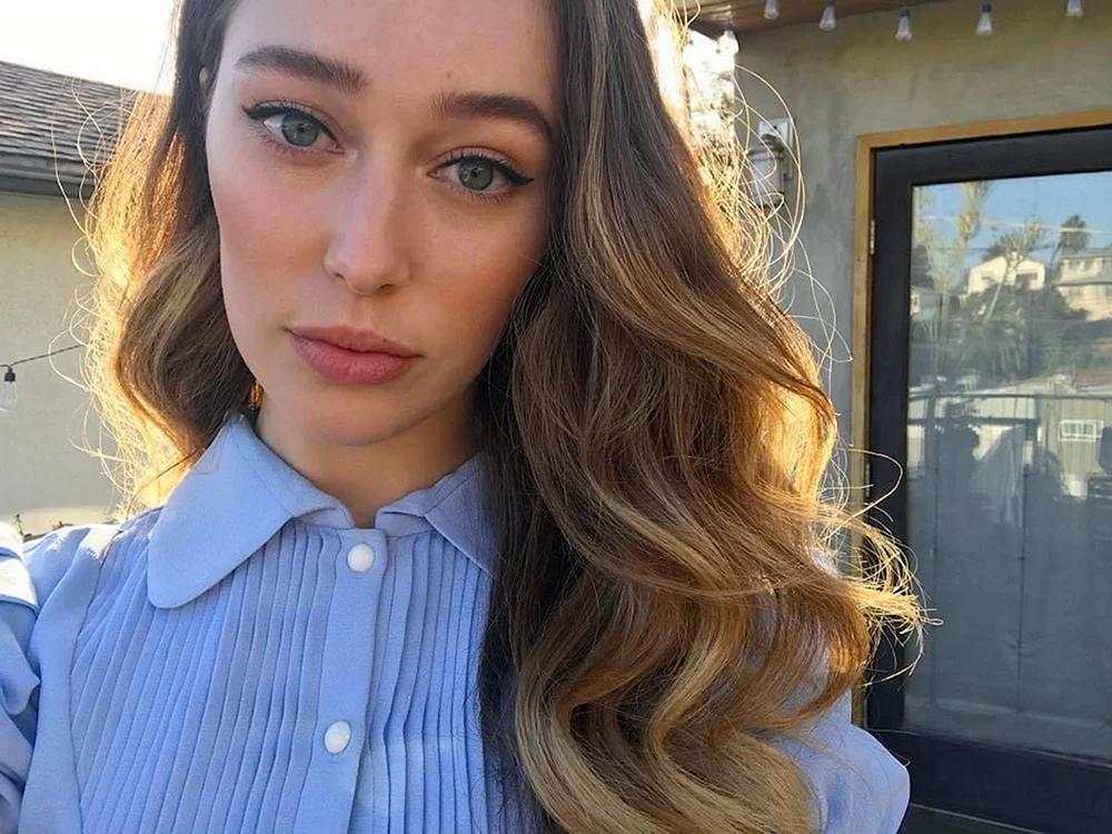 Alicia debnem-Kerry