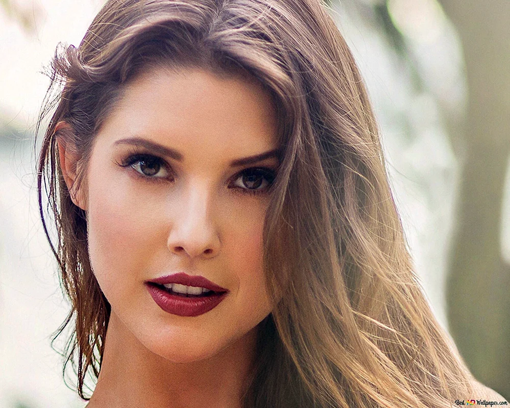 Amanda Kerny nur Fans