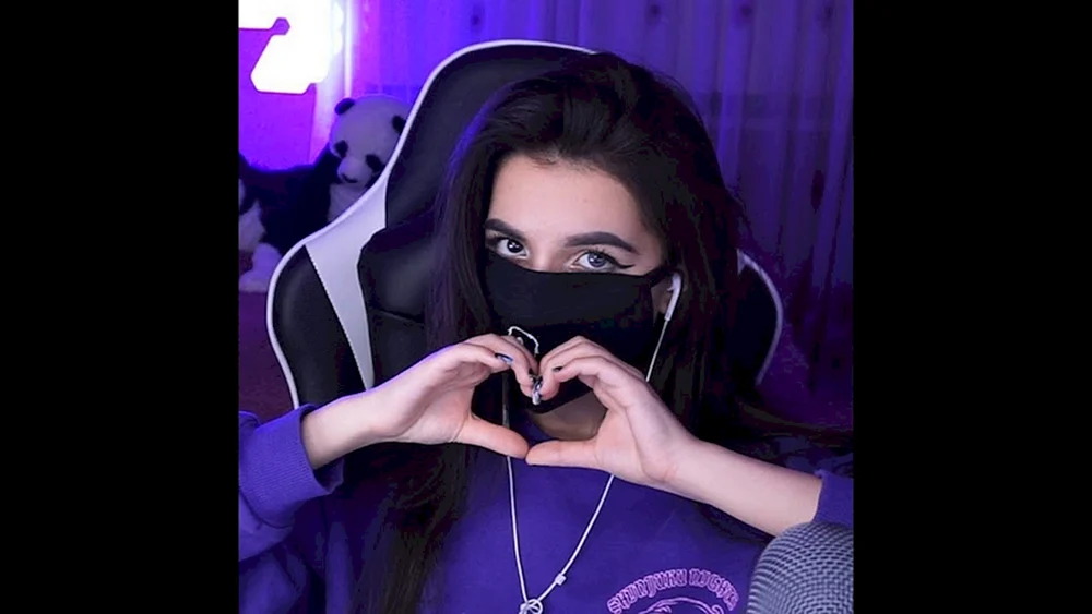Amina tenderlybae