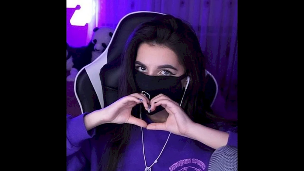 Amina tenderlybae