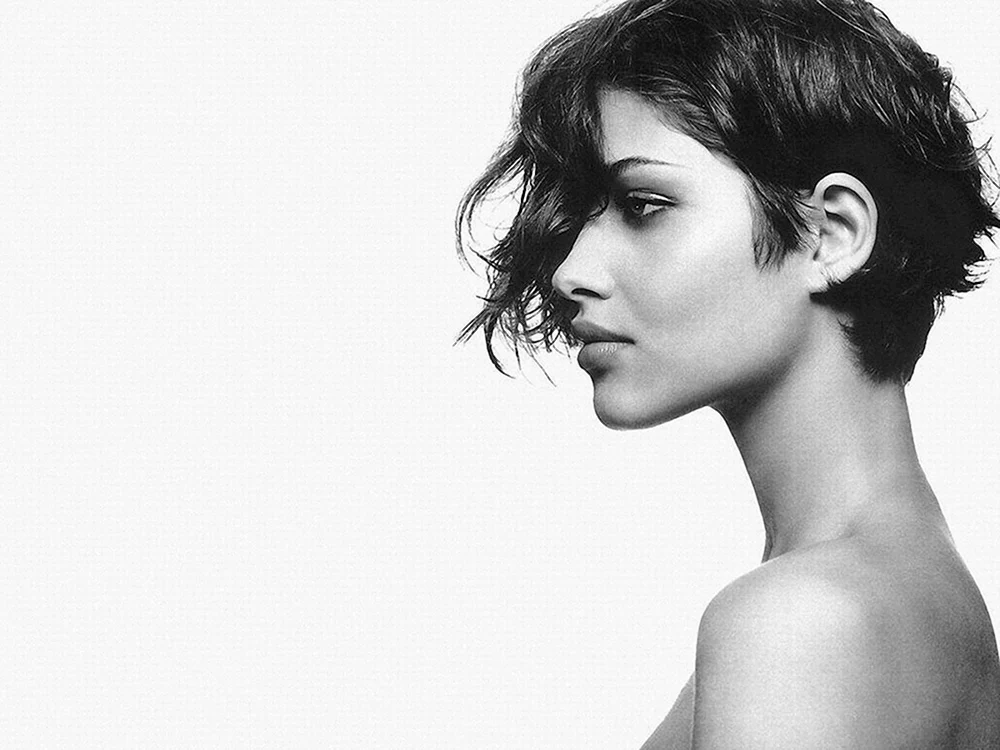 Ana Beatriz Barros