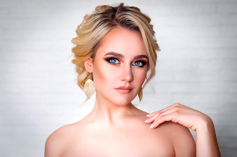 Irina Izborskaya Haarschnitt