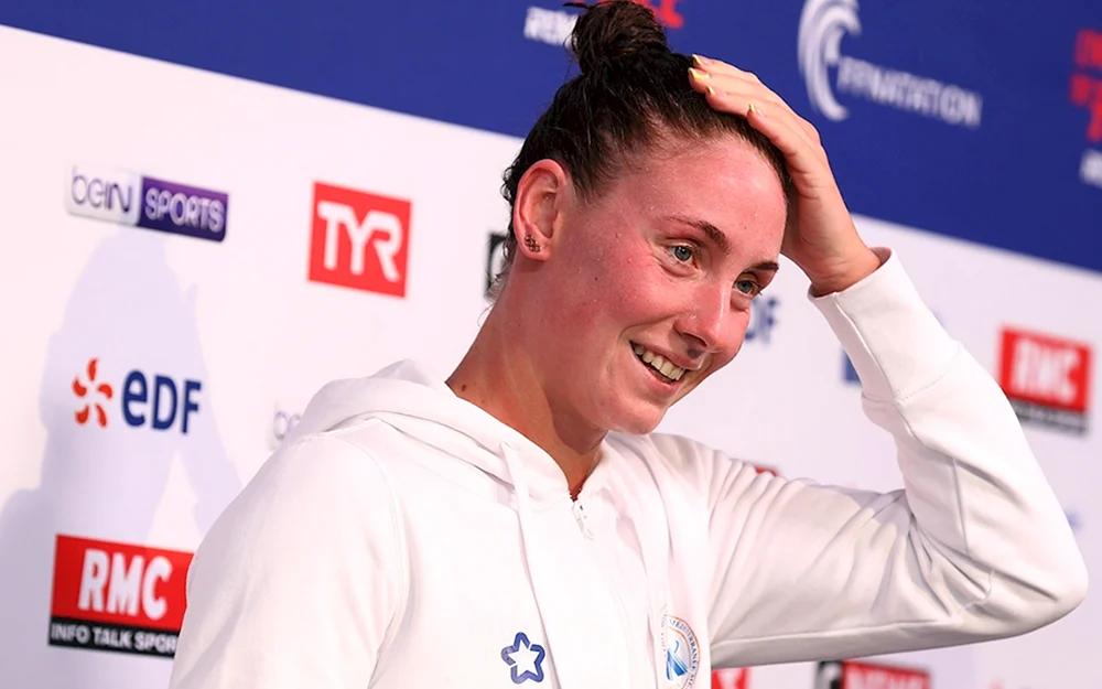 Kirpichnikova Anastasia Schwimmen