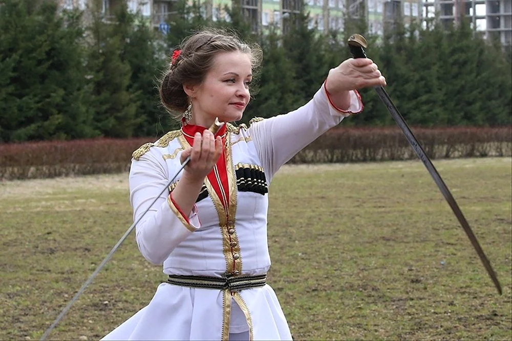 Anastasia Lapteva flankieren