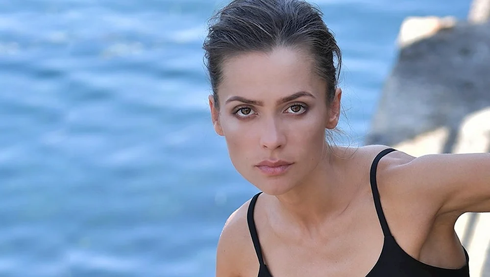 Anastasia Mikulchina Schauspielerin