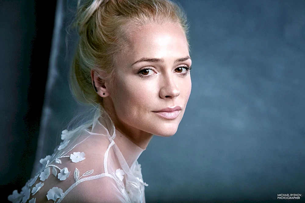 Silberne Serienaufnahmen Anastasia Mikulchina