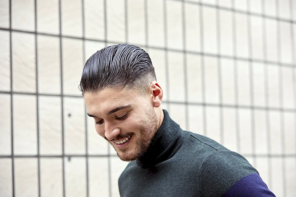 Herrenfrisuren