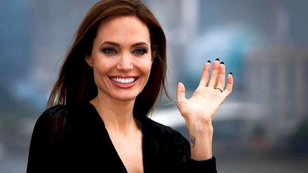 Angelina Jolie