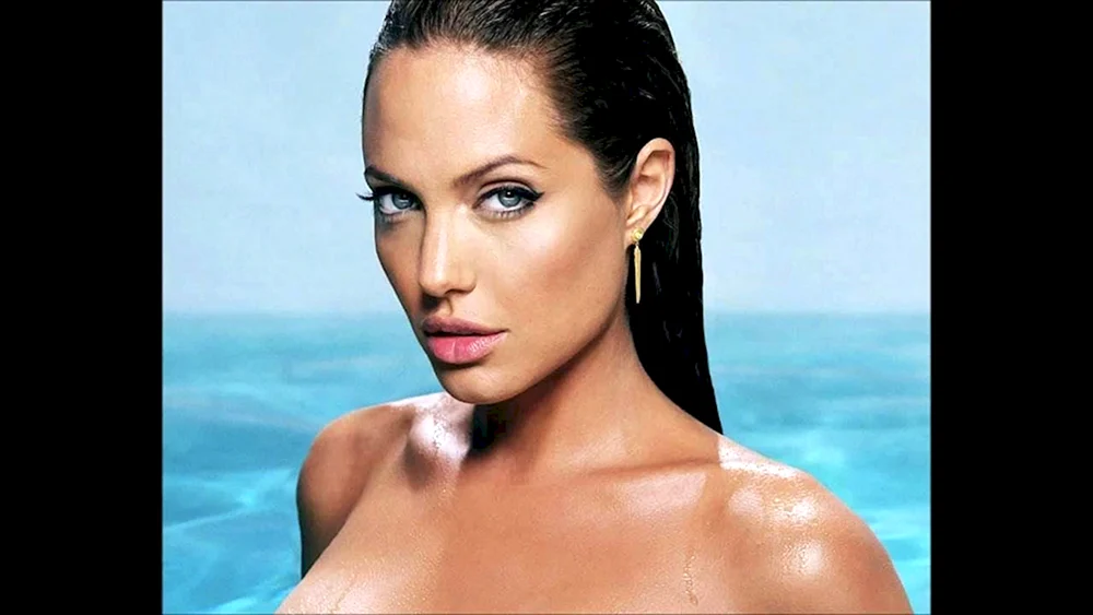 Angelina Jolie