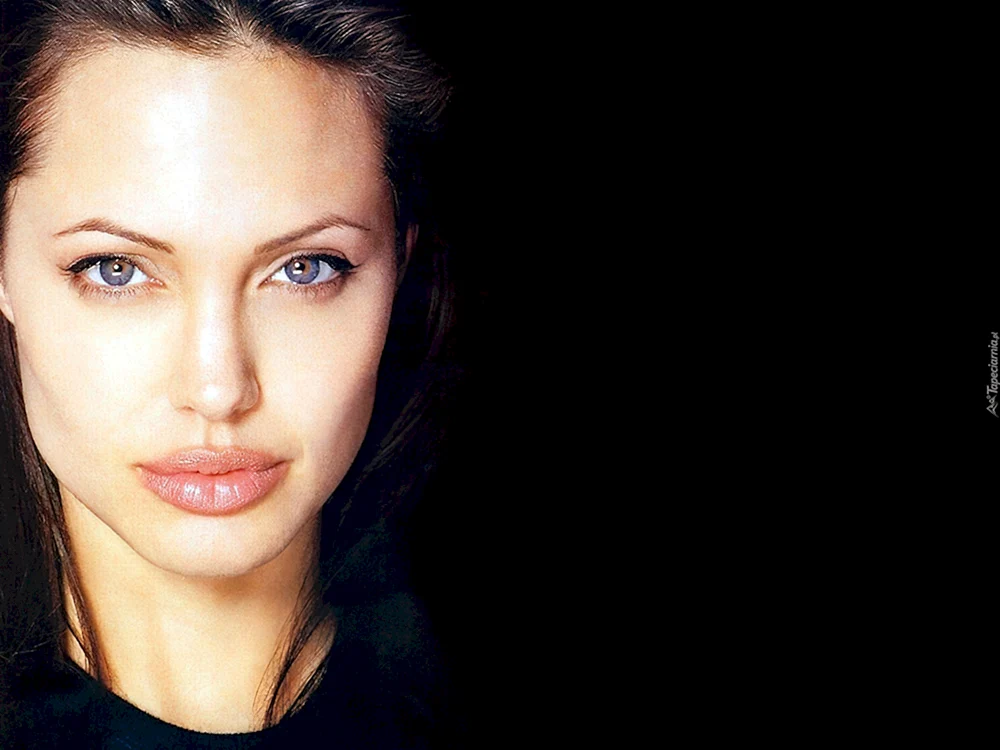 Angelina Jolie