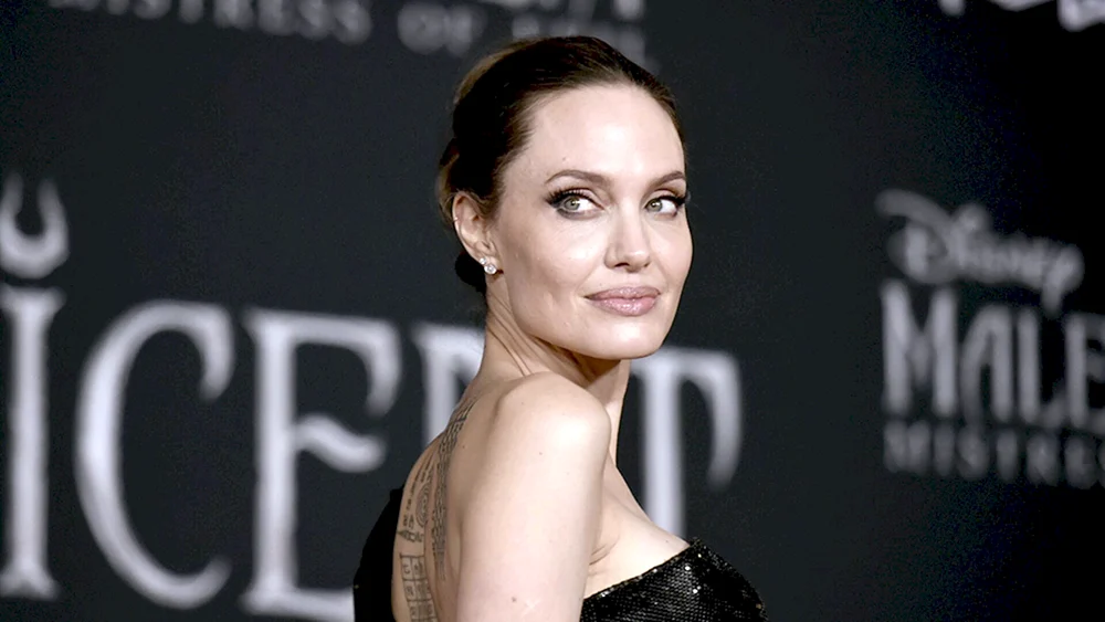 Angelina Jolie 2021