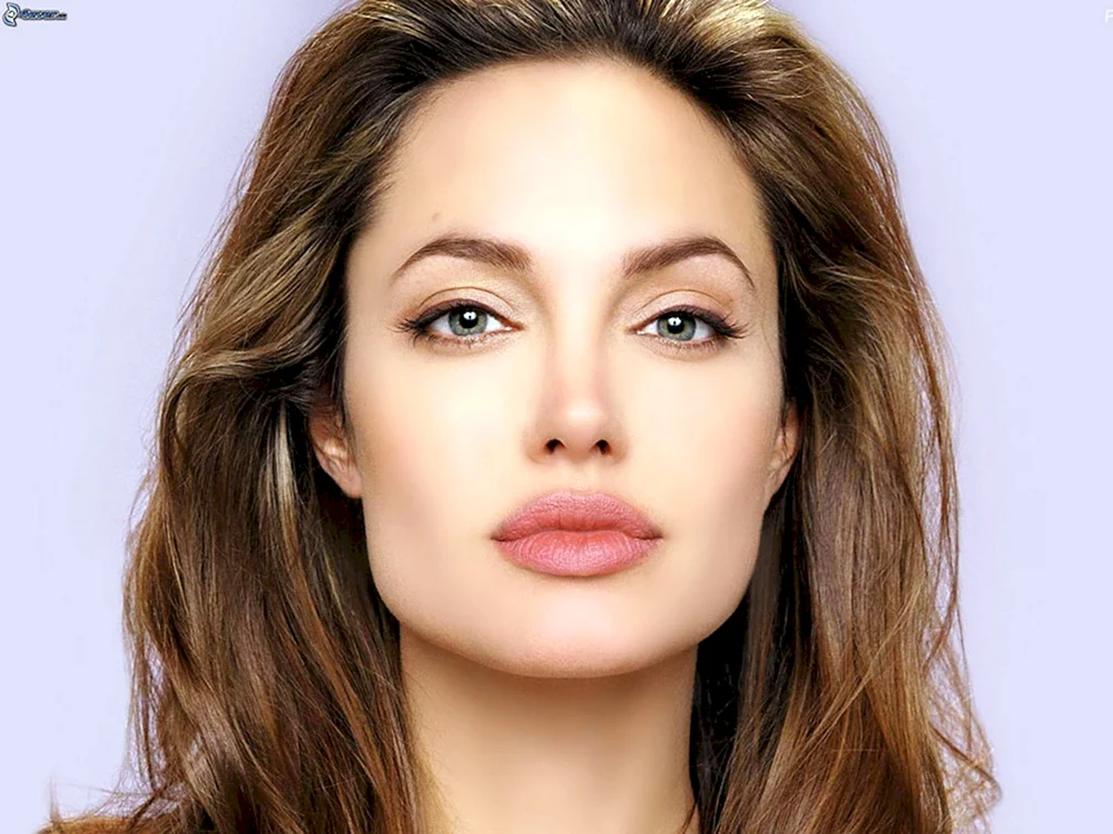 Angelina Jolie färben