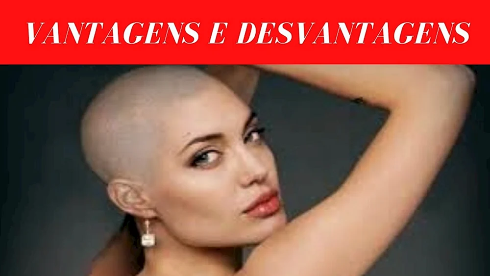Angelina Jolie mit Glatze