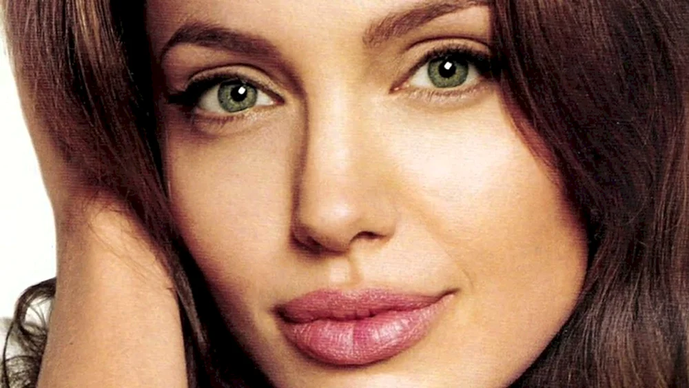 Angelina Jolie