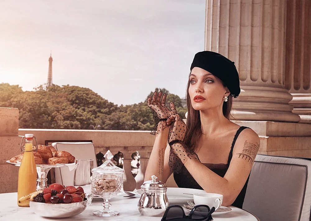 Angelina Jolie