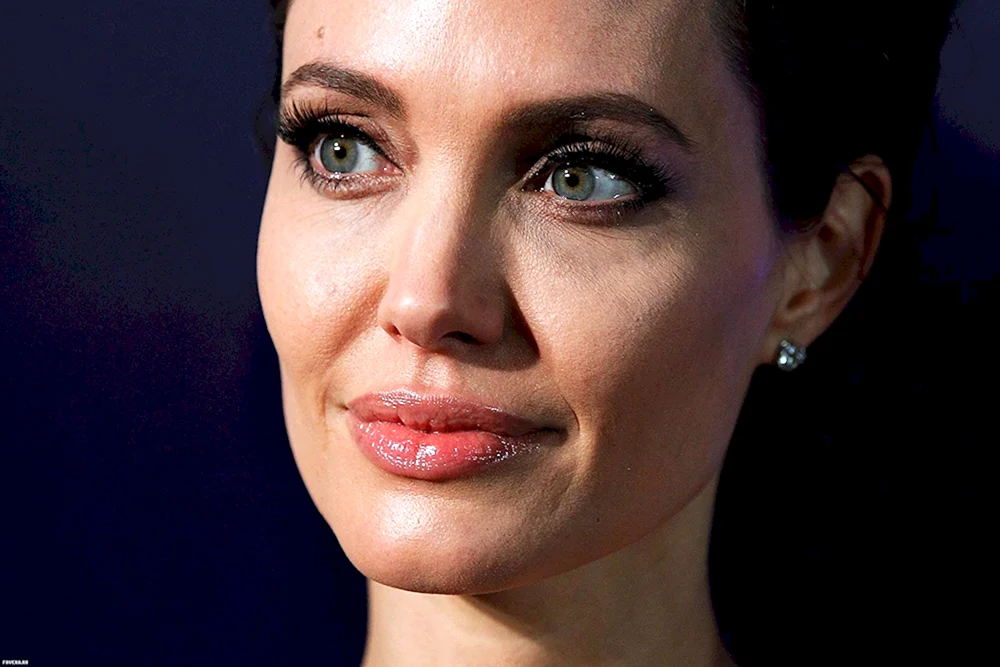Angelina Jolie