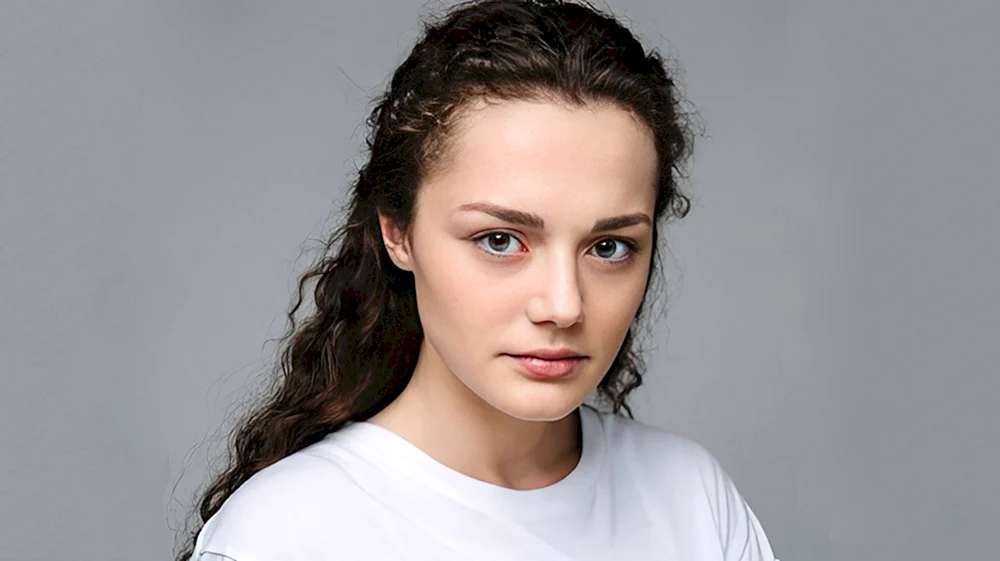 Angelina Poplavskaya Schauspielerin