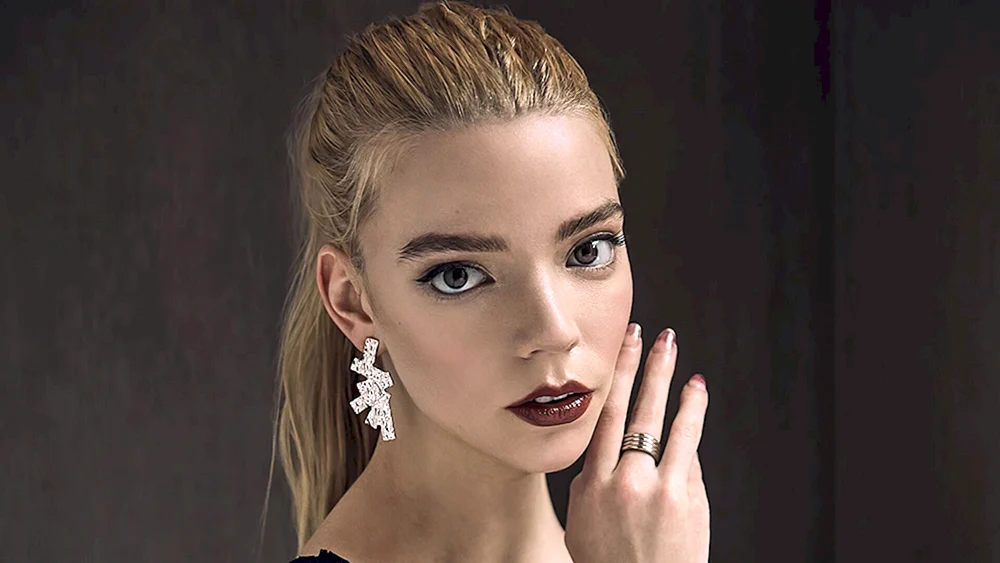 Anya Taylor