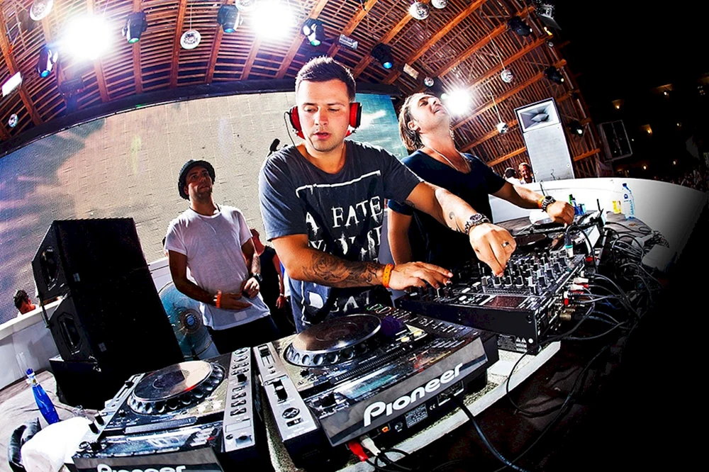 DJ Twins