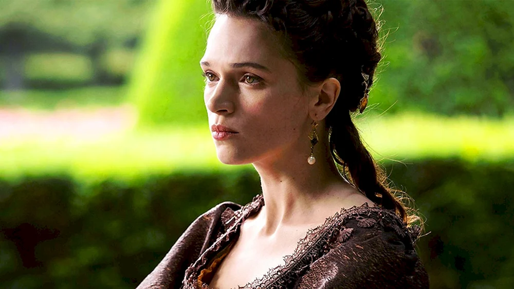 Anna Brewster Versailles