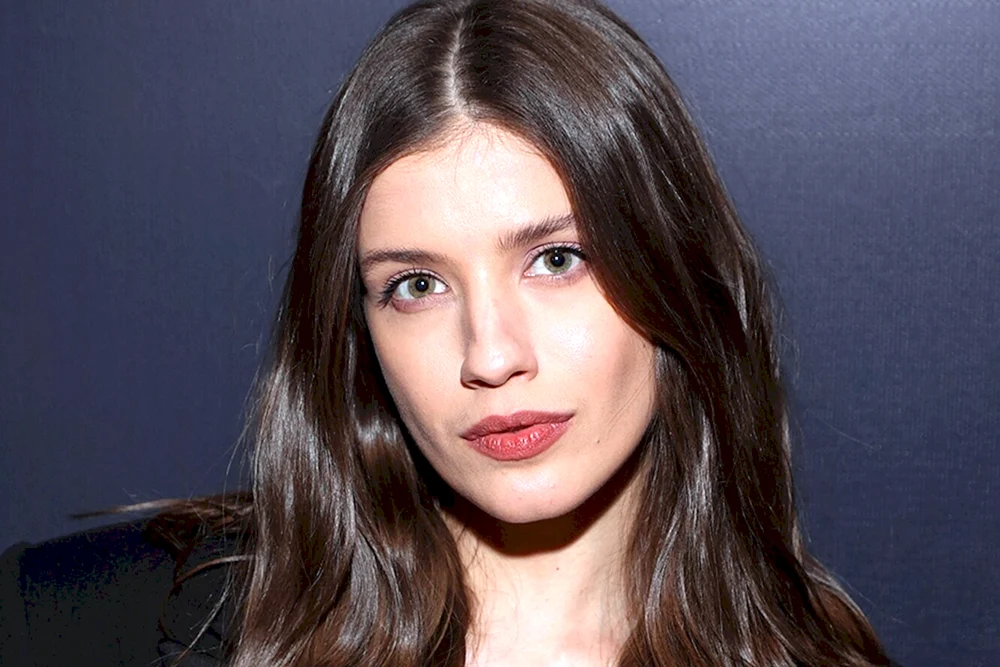 Anya Chipovskaya